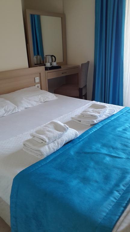 Adonis Hotel Μαρμαρίς Εξωτερικό φωτογραφία